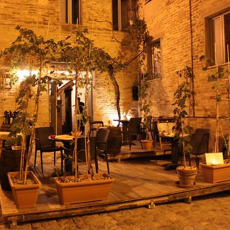 La Neviera Nel Pozzo Bed & Breakfast Offida Eksteriør bilde