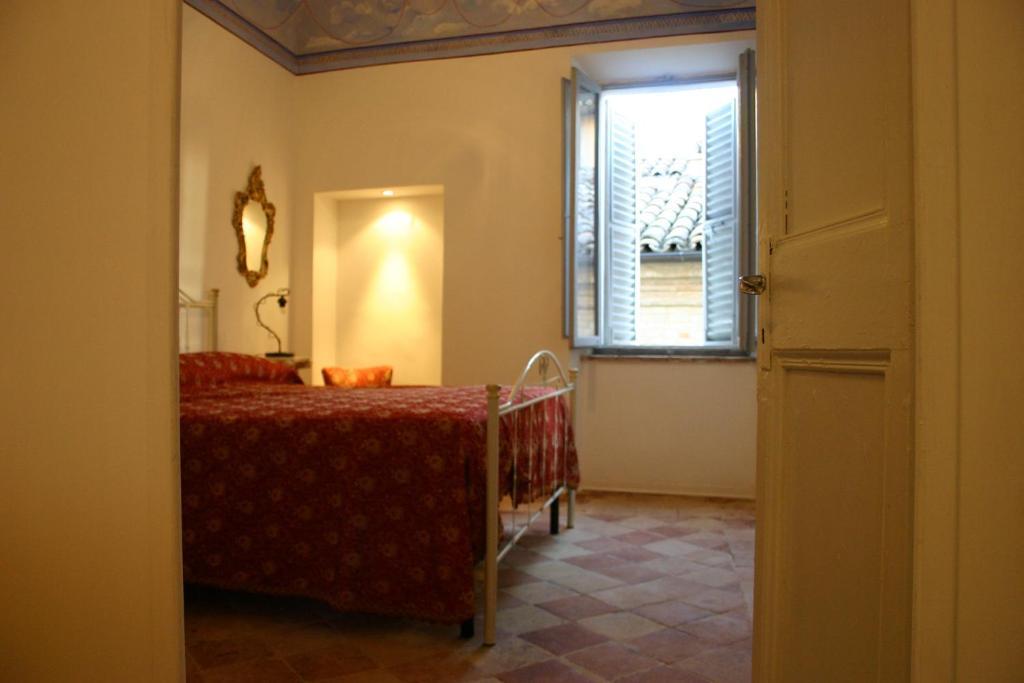 La Neviera Nel Pozzo Bed & Breakfast Offida Rom bilde